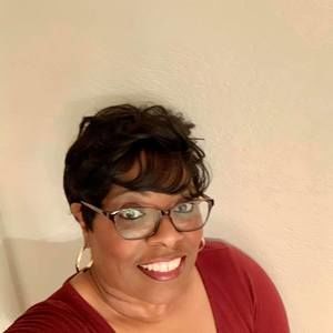 Meet your Posher, Debra